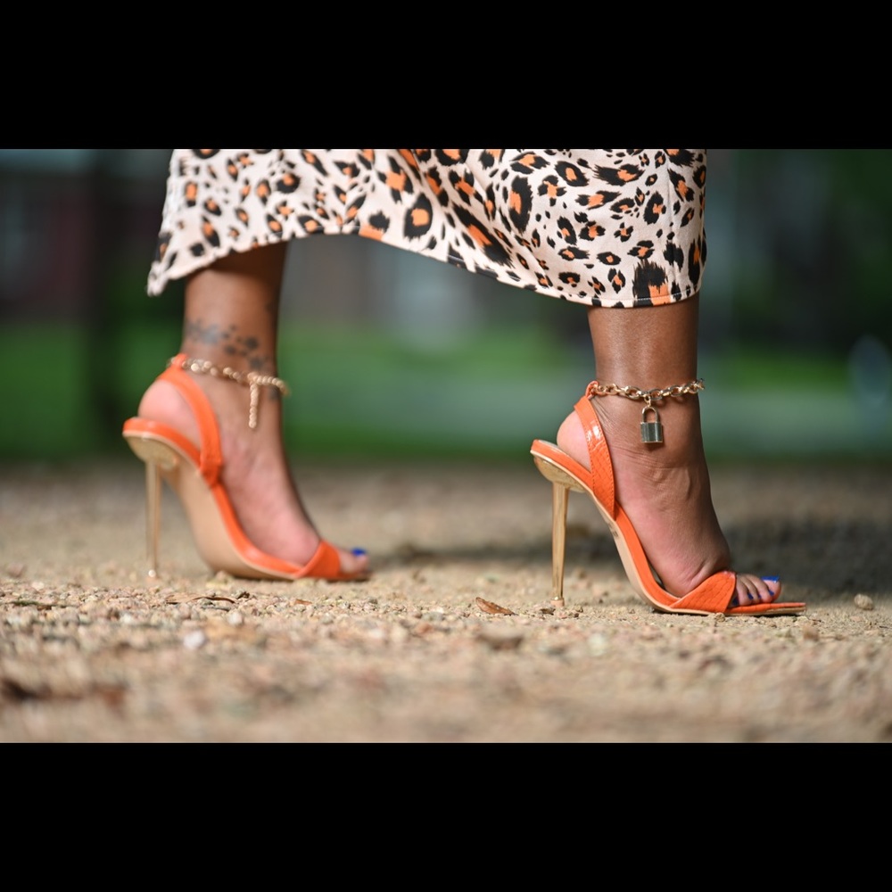 Chain Reaction 2 Strap Stiletto w/Anklet - Picture 4 of 4
